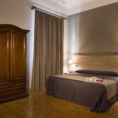 פלרמו Hotel Villa Esperia מראה חיצוני תמונה