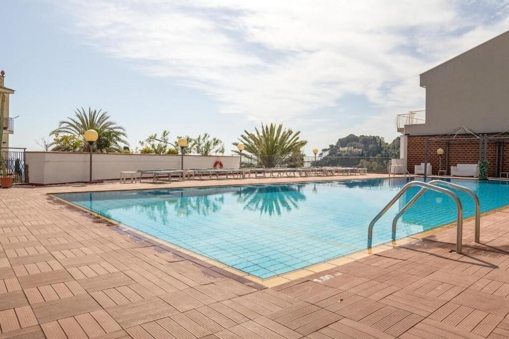 פלרמו Hotel Villa Esperia מראה חיצוני תמונה