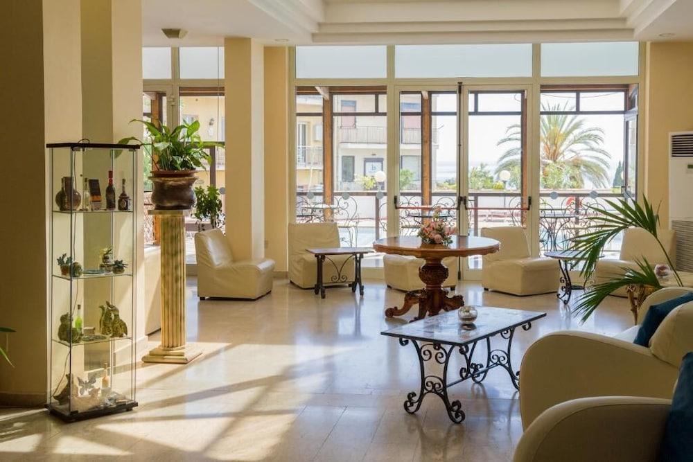 פלרמו Hotel Villa Esperia מראה חיצוני תמונה