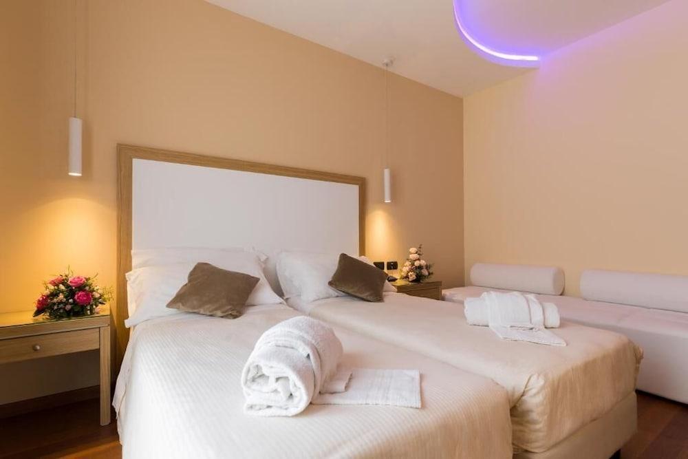 פלרמו Hotel Villa Esperia מראה חיצוני תמונה