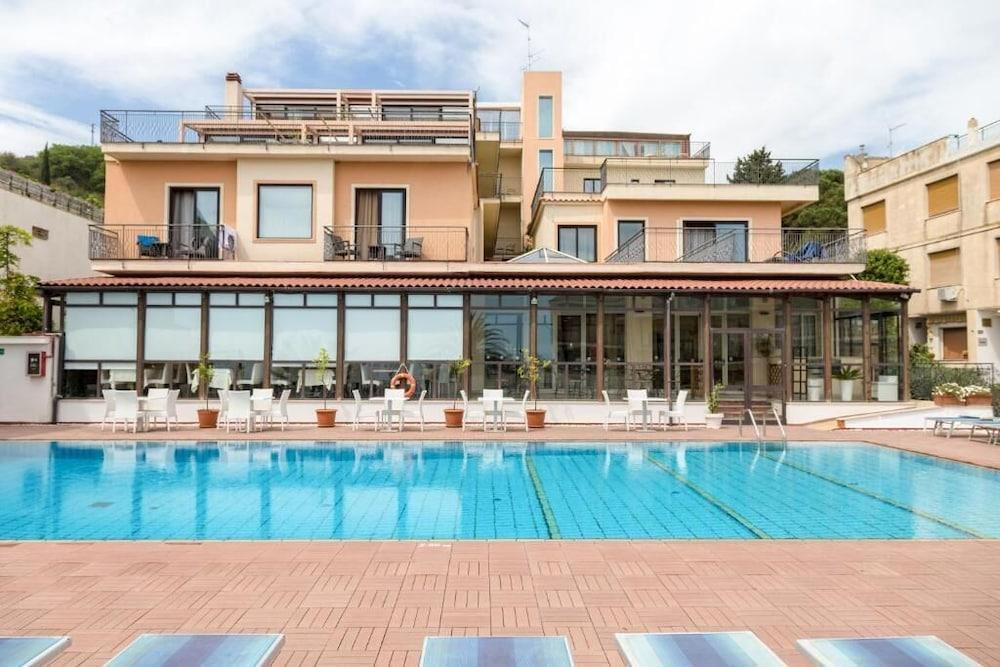 פלרמו Hotel Villa Esperia מראה חיצוני תמונה