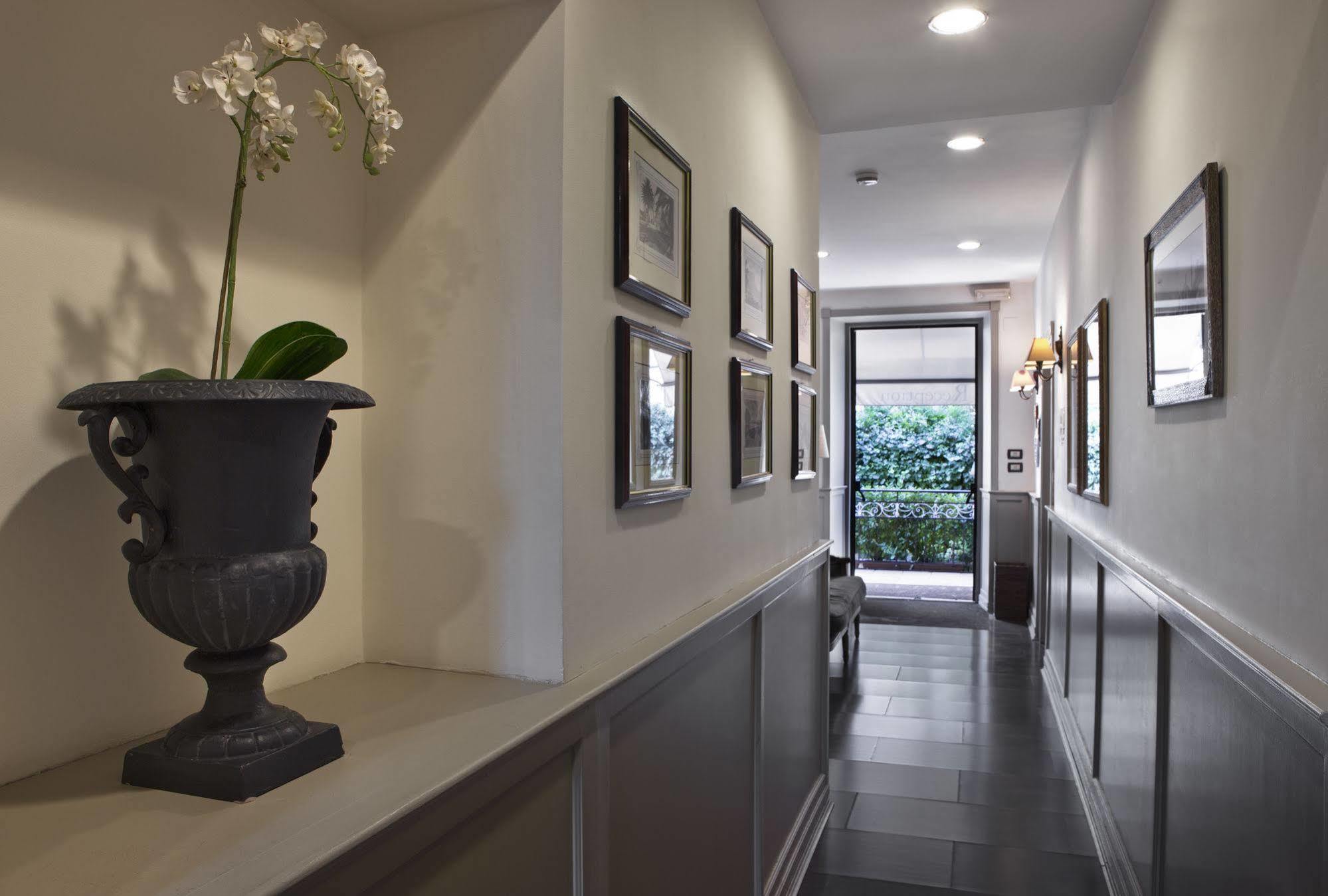 פלרמו Hotel Villa Esperia מראה חיצוני תמונה